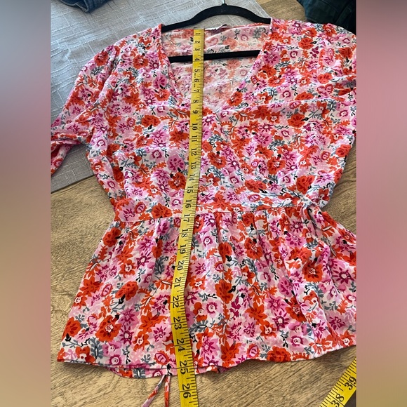 Lucky Brand 🍀 2 piece floral wrap blouse and wrap skirt - Picture 15 of 15